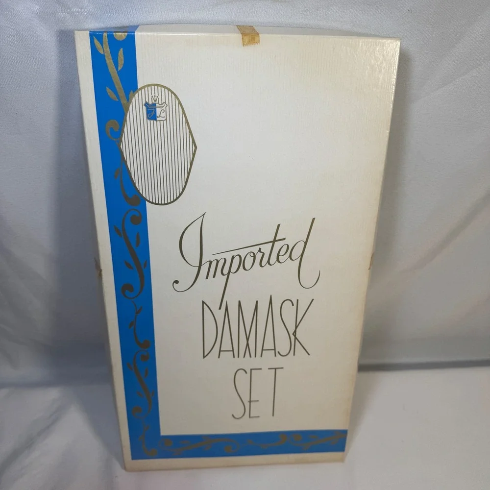 Vintage FL Gold Damask Tablecloth and 6 Napkin Set 54x74 Floral Made in Japan